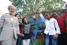 Mayor of Ealing and Berrymede school pupils