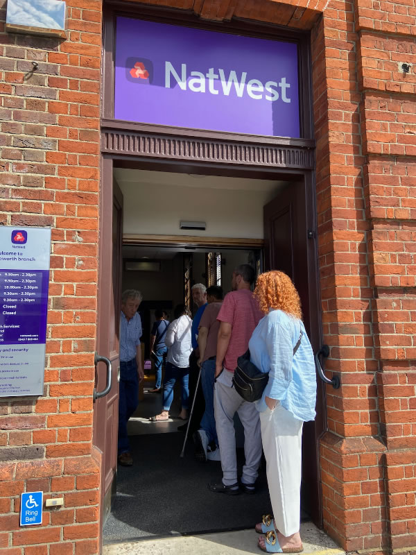 Queues at Nat West before the closure