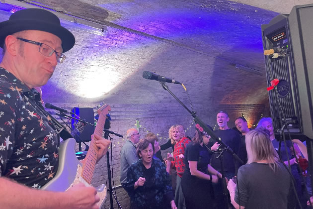 The Bats of Ealing live at Hanwell Cavern