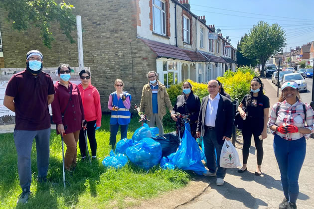 Virendra Sharma with litter pickers in Southall 